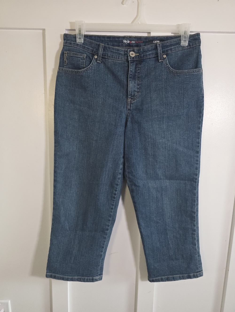 Style&Co Medium Wash Denim Capri Jeans - Size 12